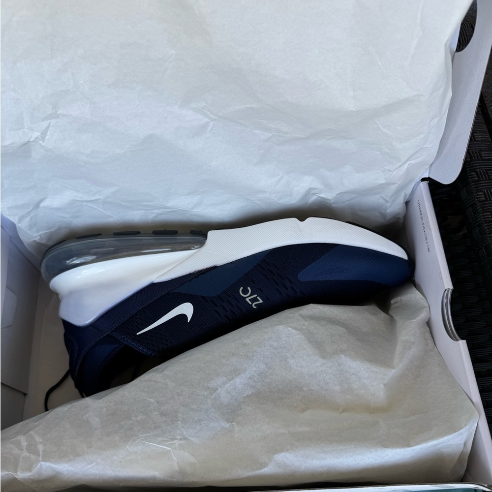 Nike Air Max 270 Midnight Navy Mens Running Shoe Size 14; Like new (worn once)
